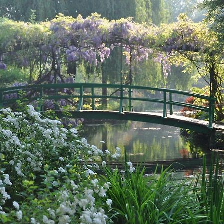 Maison Climatisee Avec Jardin Vernon  Zewnętrze zdjęcie